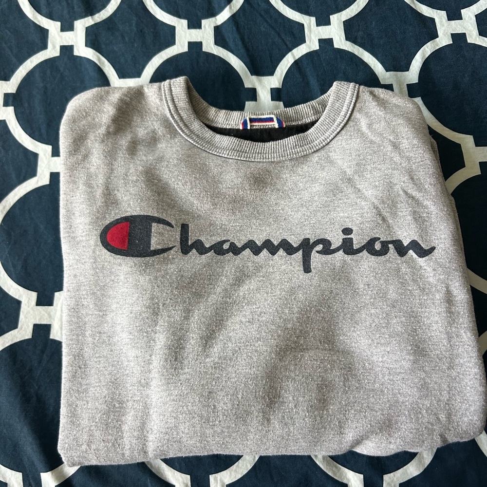 Champion Heather Gray Sweatshirt